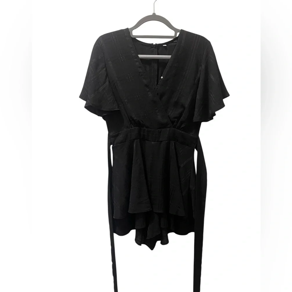 Elegant Black Wrap Dress - Picture 1 of 3